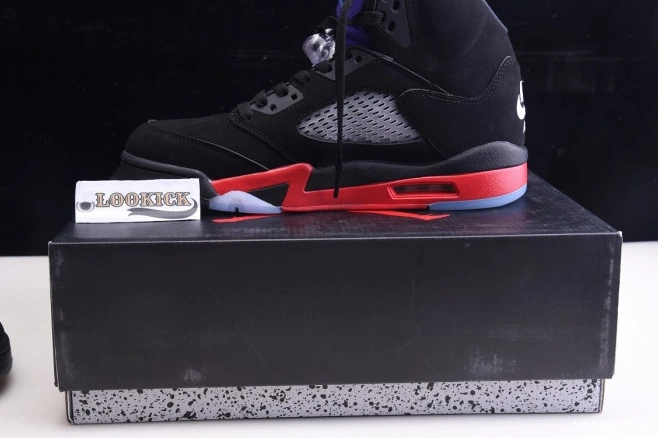 1st Kicks Shoes 5 Air 3 Jordan Top CZ1786-001 0714